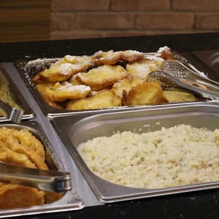 Marina Club アパートホテル ポモリエ