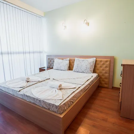 Marina Club アパートホテル 4*