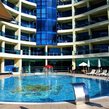 Marina Club 4*