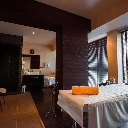 Marina Club ポモリエ