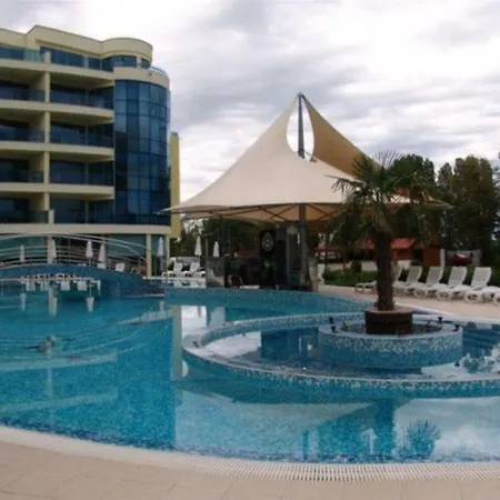 מלון דירות Marina Club פומורי