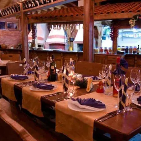 Marina Club מלון דירות פומורי
