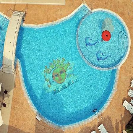 Marina Club מלון דירות