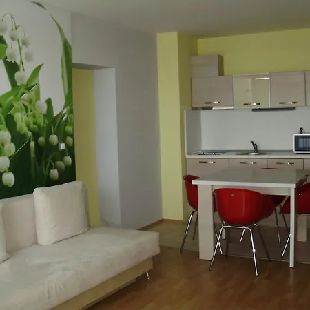 Marina Club Apartmanhotel