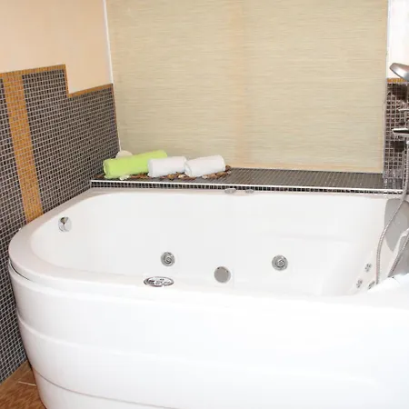 Marina Club Lägenhetshotell 4*