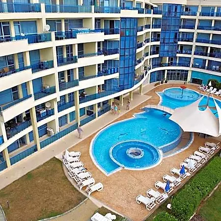 Marina Club 4*