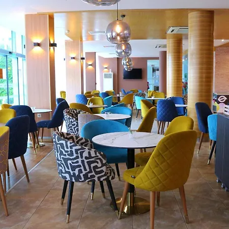 Апарт-отель Marina Club 4*
