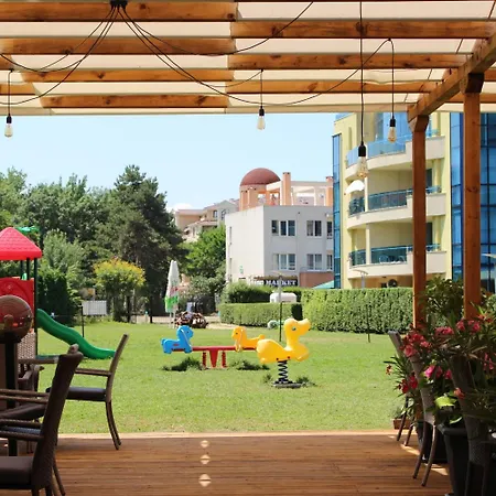 Marina Club 아파트호텔 4*