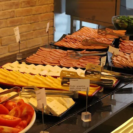 Marina Club Apartmanhotel 4*