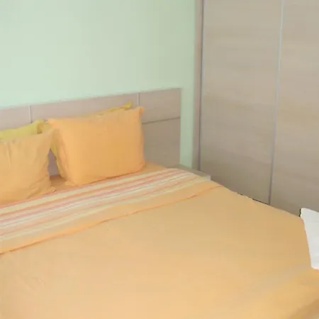 Marina Club Apartmanhotel