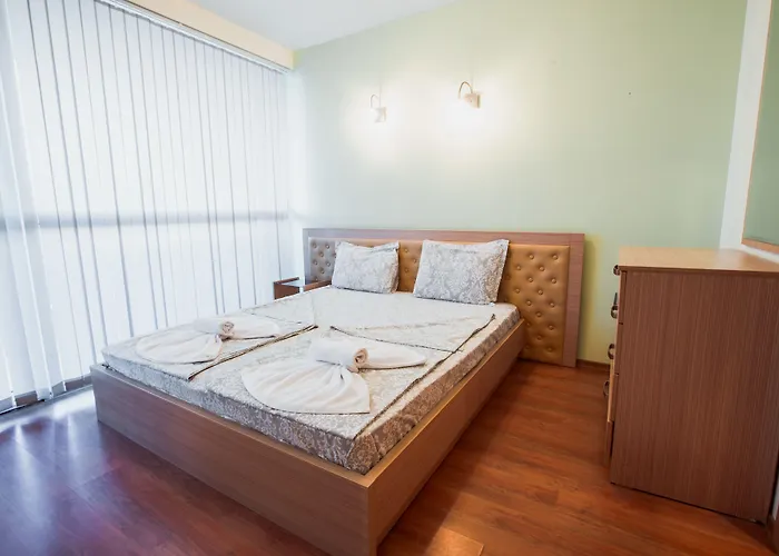 Marina Club Ξενοδοχείο με διαμερίσματα 4*