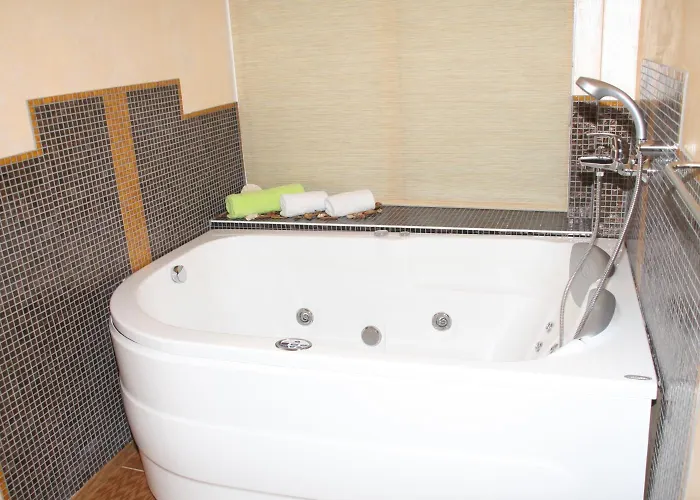 Marina Club Апарт-отель 4*