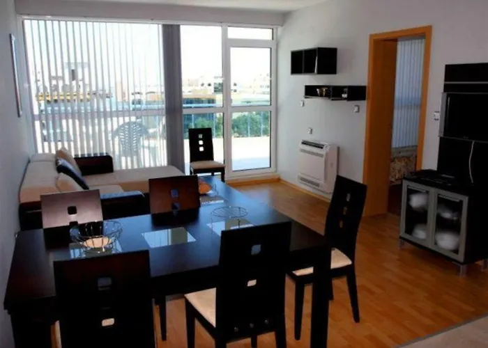 Marina Club Ξενοδοχείο με διαμερίσματα 4*